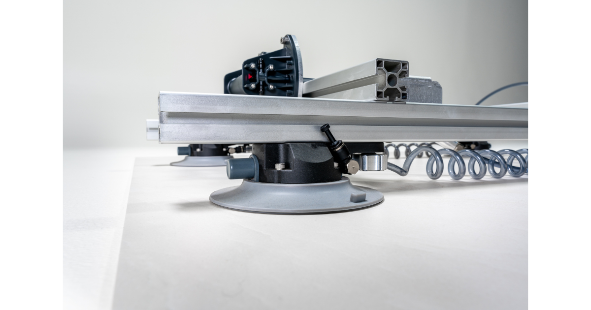 Omni Cubed Ergo Grip Large Format Tile Frame
