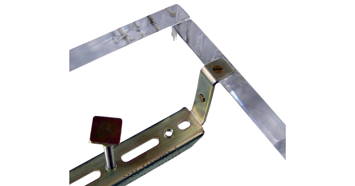 Sink Setter PW-99 Close up Metal Bracket attached 